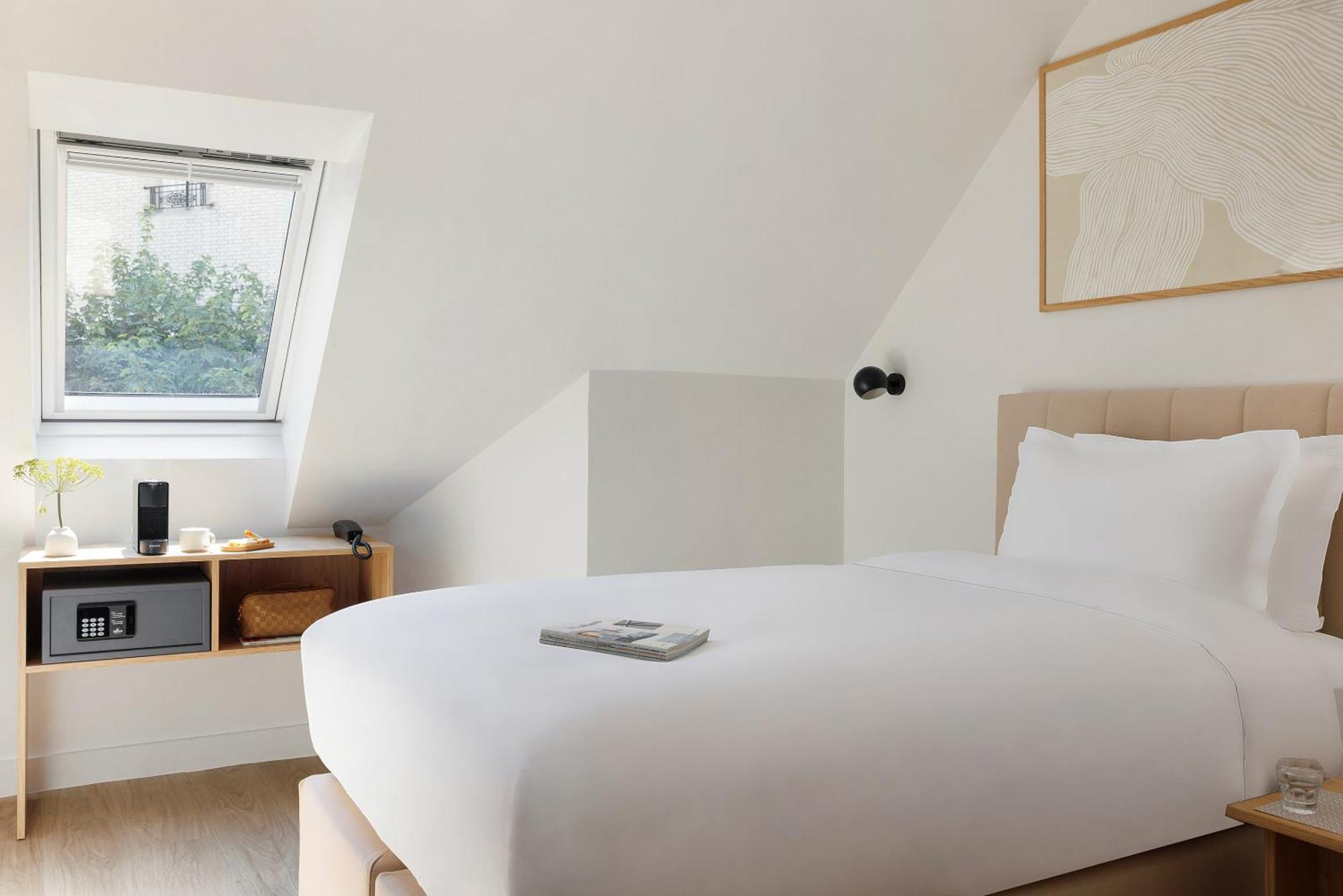 Sonder Yvette Hotel Ванв Екстериор снимка
