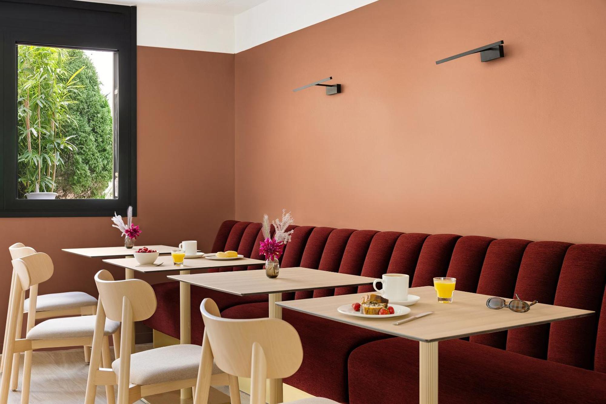 Sonder Yvette Hotel Ванв Екстериор снимка